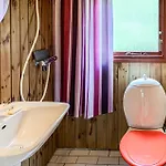 2 Bedroom Gorgeous In *