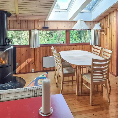 2 Bedroom Gorgeous In *